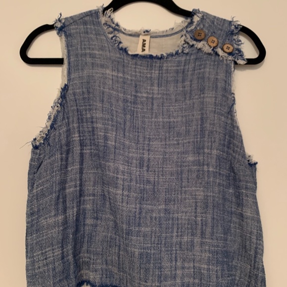 Amadi soft blue frayed tank top with button detail, M petite - Picture 1 of 6